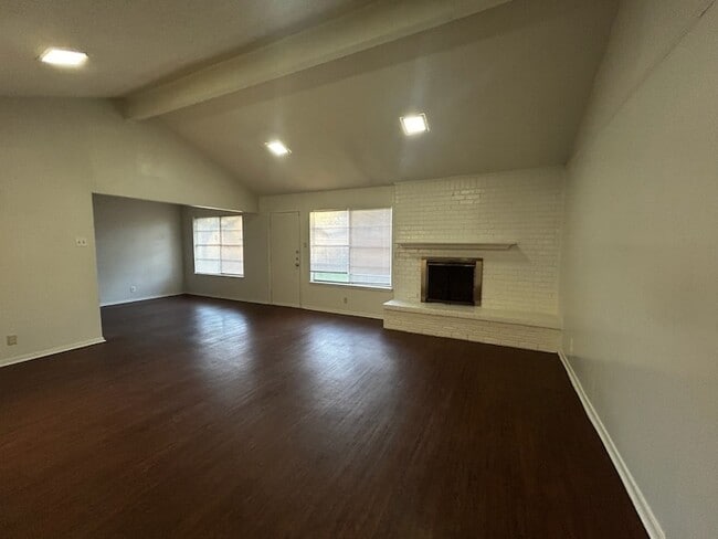 Photo - 2716 Sibley Dr