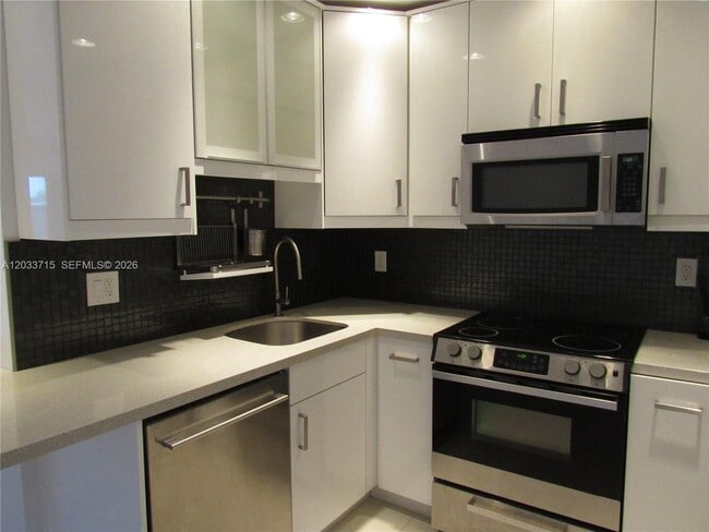 Photo - 1510 SE 15th St Unit 307