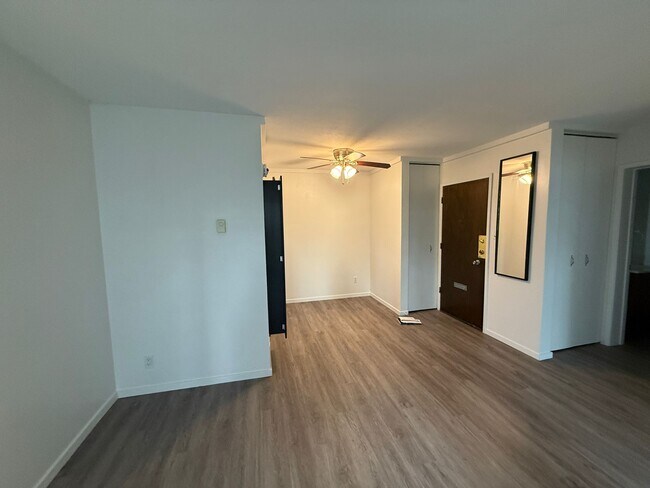 Photo - 1219 Harwood St