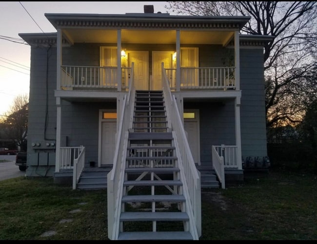 Photo - 259 Chautauqua Ave Unit 1