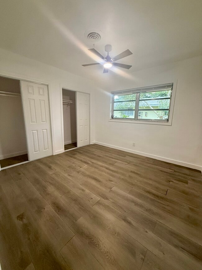 Photo - 337 SE 12th Ave Unit B