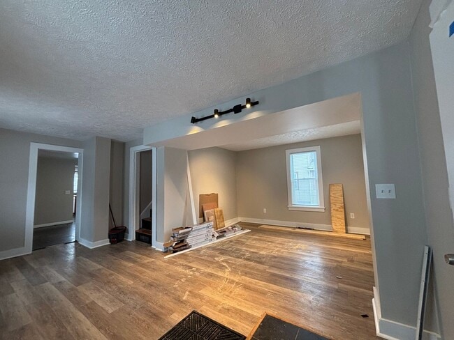 Photo - 3 Bedroom 1 Bath, Single Family Home, Lyell - Otis Neighborhood!