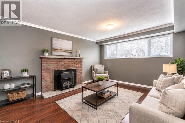 Photo - 442 Blythwood Pl