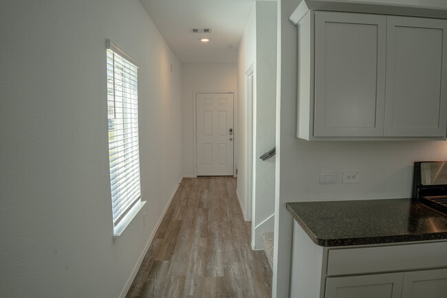 Photo - 5746 Hampton Vly Dr