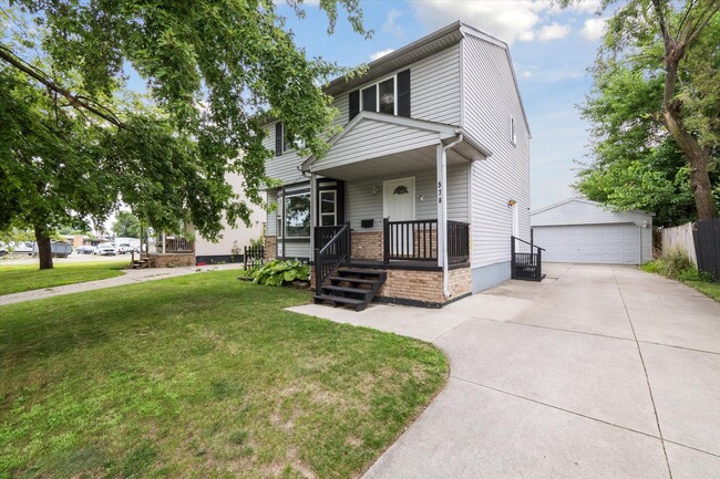 Photo - 578 E Mahan Ave