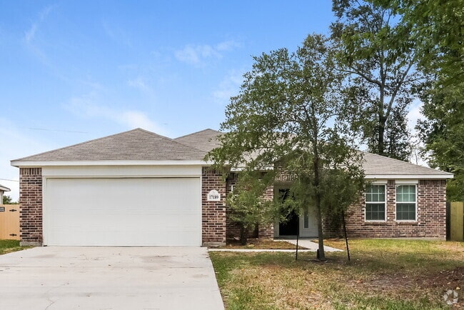 Building Photo - 17189 Glen Oaks Dr Rental