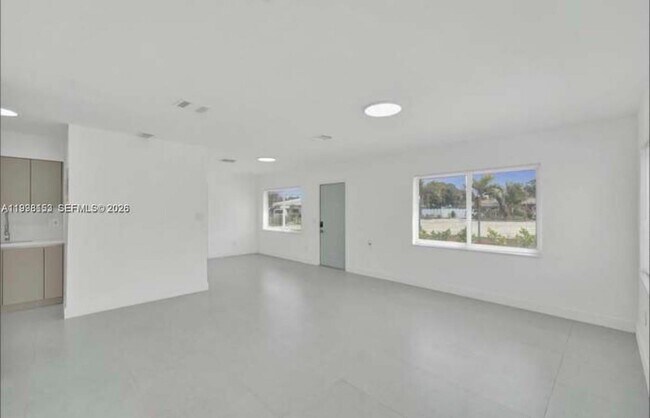 Photo - 4701 N Andrews Ave