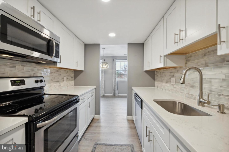 Photo - 216 Holly Dr