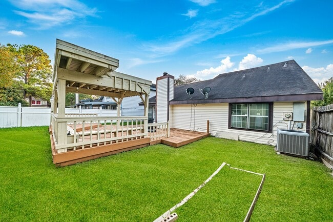 Photo - 7719 Miller Glen Ln