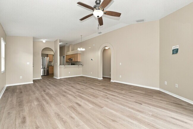 12914 Fieldmoor Ct