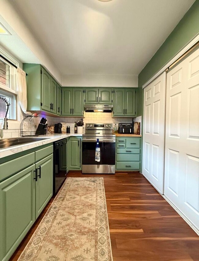 Photo - 2727 S Lakeshore Dr Unit F23
