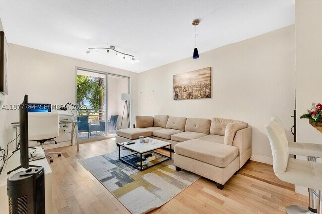 Photo - 1830 Radius Dr Unit 418