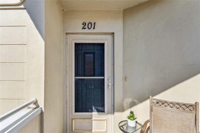 Building Photo - 2210 Utopian Dr E Unit 201