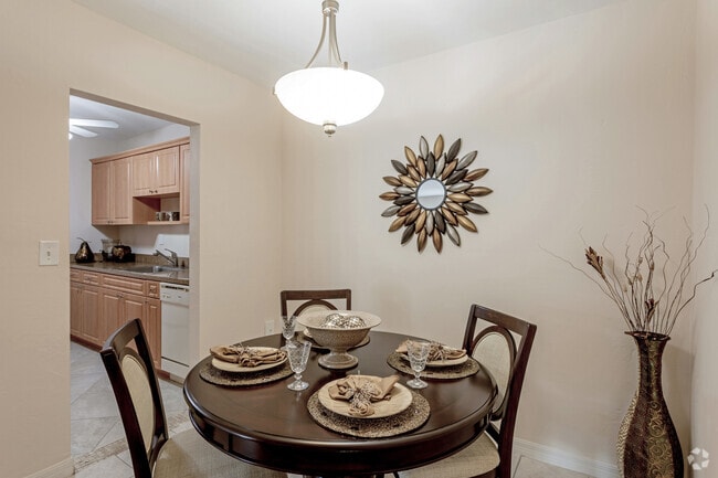 1BR,1BA - 830 SF