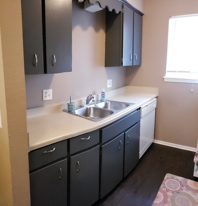 2x1 Flat - Kitchen