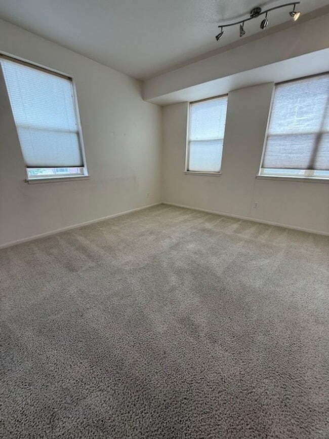 Photo - 3 Bed End Unit Townhome near Old Town Arvada