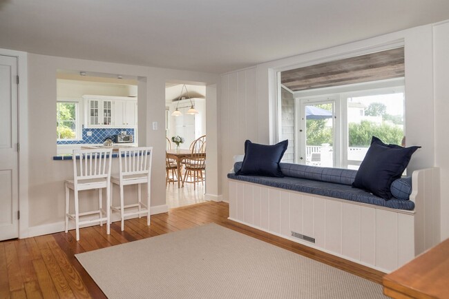 Photo - 43 Soundview Ave