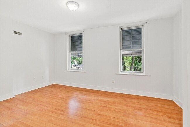 Photo - 1614 N Gratz St