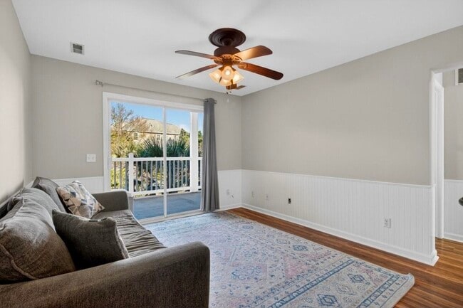 Photo - 2262 Folly Rd Unit 1G