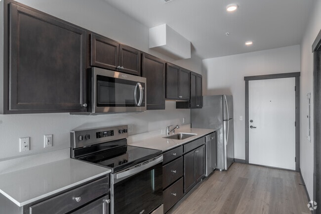 Studio - 463SF - Kitchen