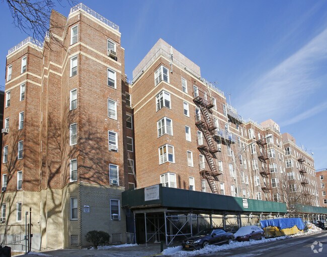 Photo - 8801 Shore Rd