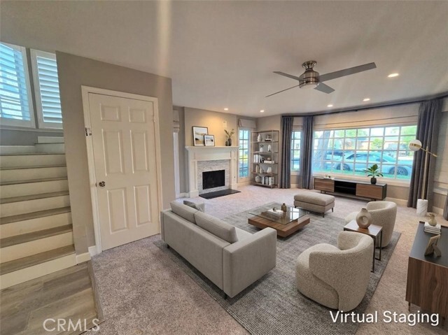 Photo - 1728 Lake St