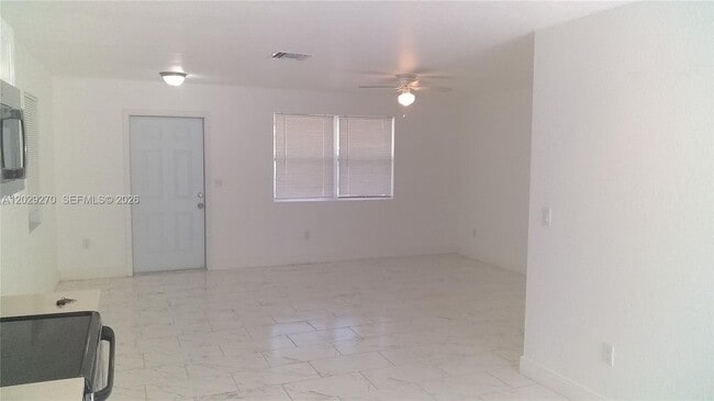 Photo - 710 52nd St