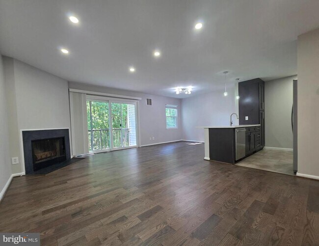 Building Photo - 10414 Parthenon Ct