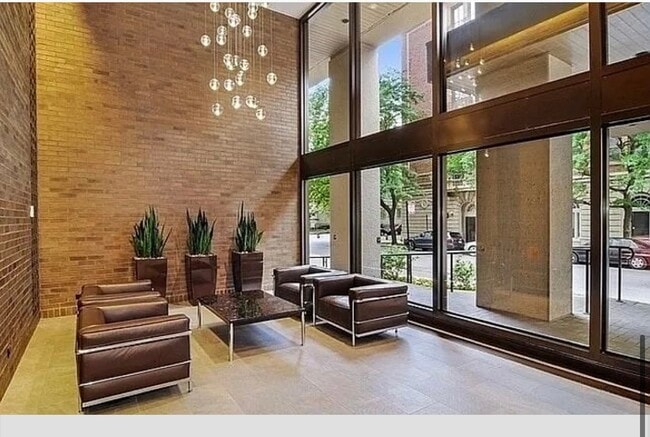 Photo - 2650 N Lakeview Ave Unit 3106