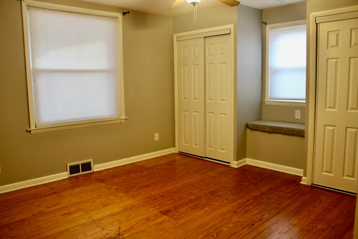 Photo - 3212 Poppleton Ave (Omaha, NE)
