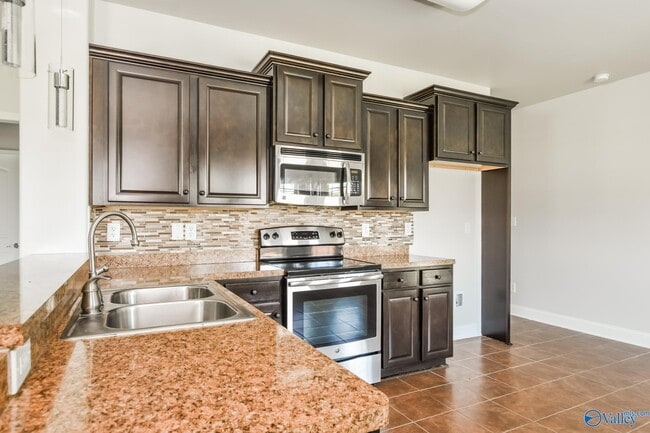 Photo - 128 Lazy Oak Dr