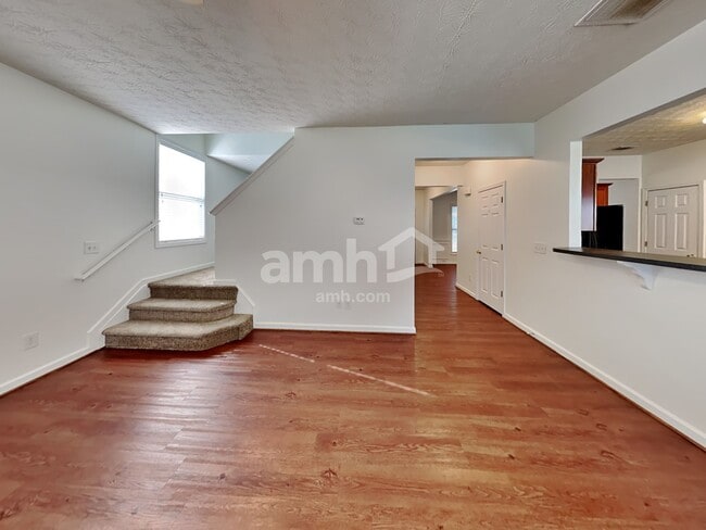 Photo - 127 Oleander Way