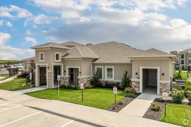 Cross Timbers Apartments