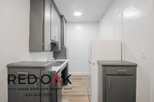 Photo - 454 S Catalina St Unit 305