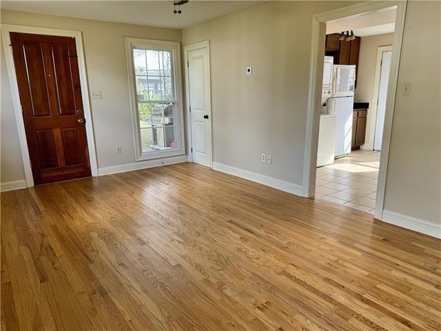 Photo - 5810 General Haig St