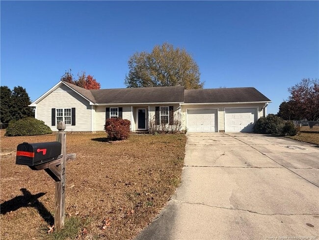 Building Photo - 203 Cypress Dr