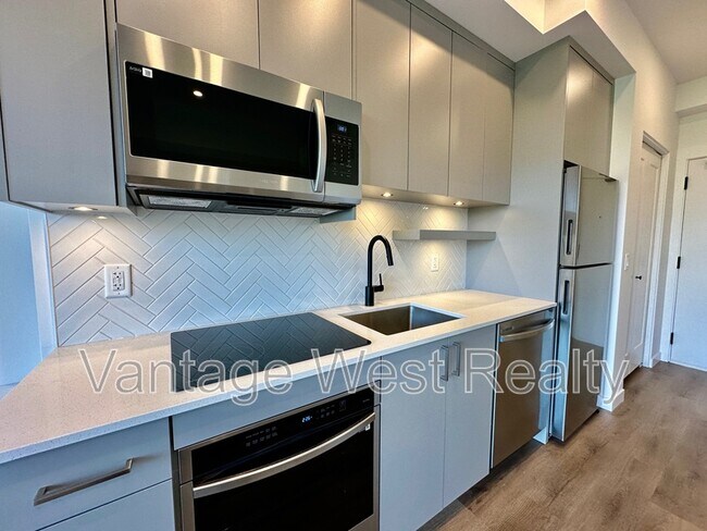 Photo - 1274-1274 Devonshire Ave