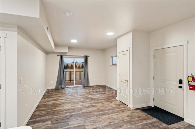 Photo - 209 Sawyer Ln