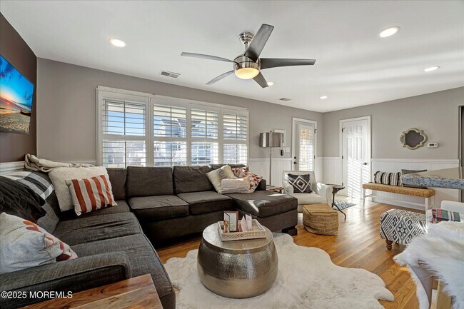 515 Stone Harbor Ave
