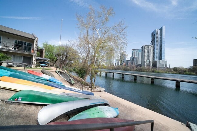 500 E Riverside Dr Unit 242