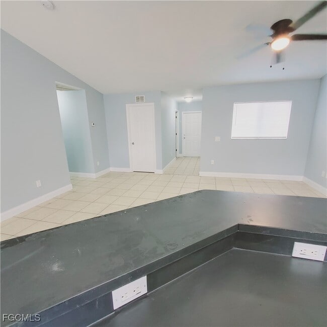 Photo - 779 Bedford Dr