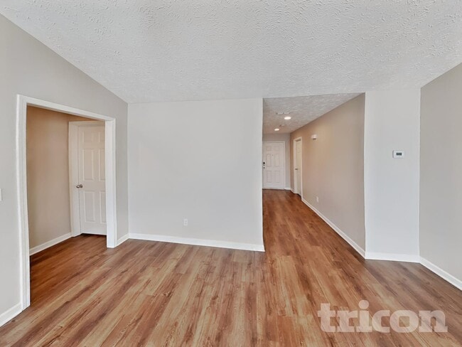 Photo - 4049 Sequoia Trail