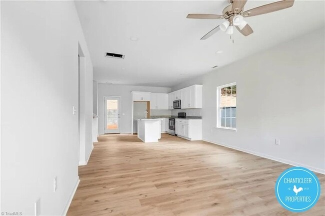 Photo - 2903 Bolton Pl