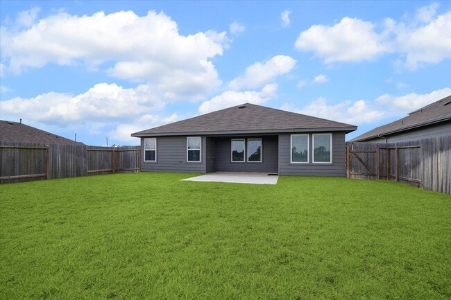 Building Photo - 24725 Mountain Tree Dr