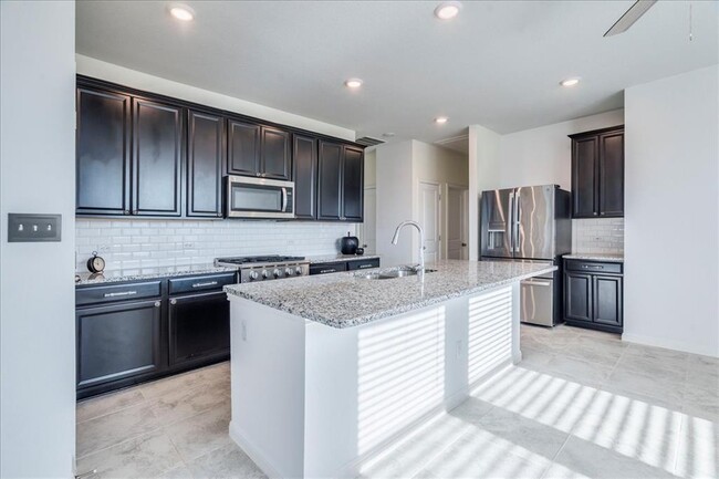 Photo - 101 Otella St