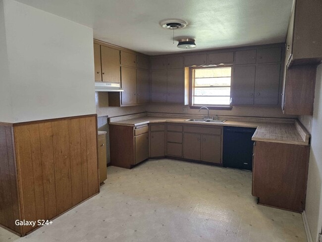 Photo - 504 S Fairmont St