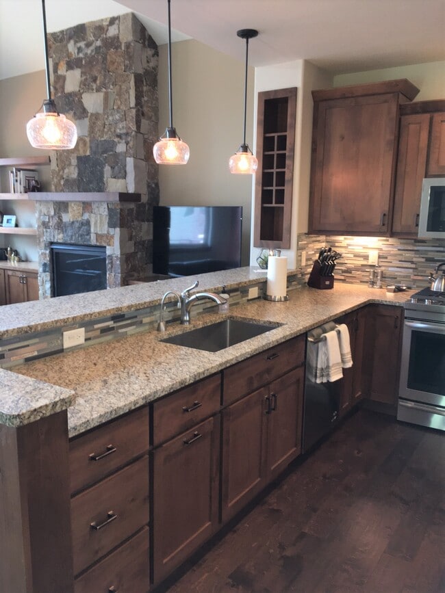 Photo - 635 Clermont Cir