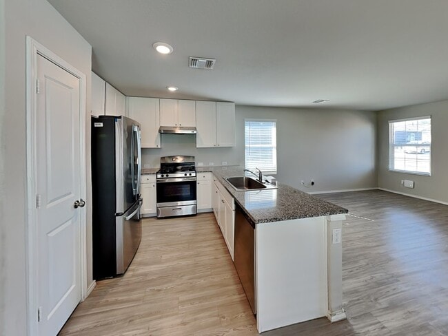 Photo - 5446 Verdugos Pl