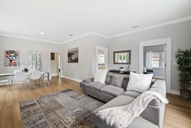 Photo - 4711 N Miami Ave