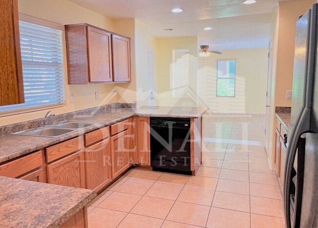 Photo - 2741 E Bart St